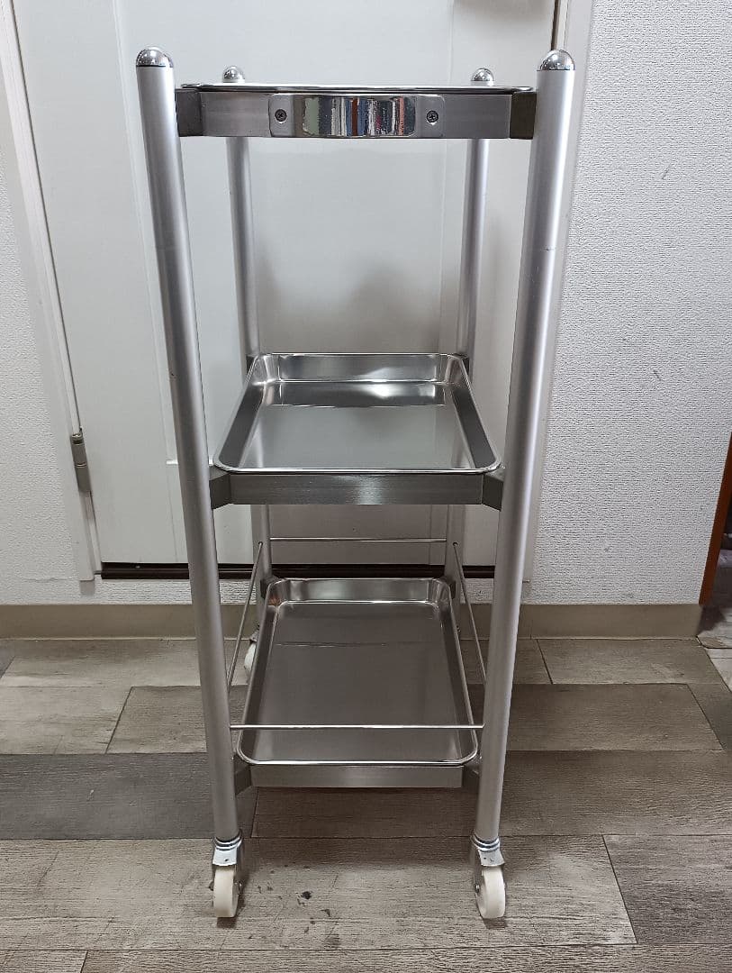 タカラベルモントステンレスワゴン