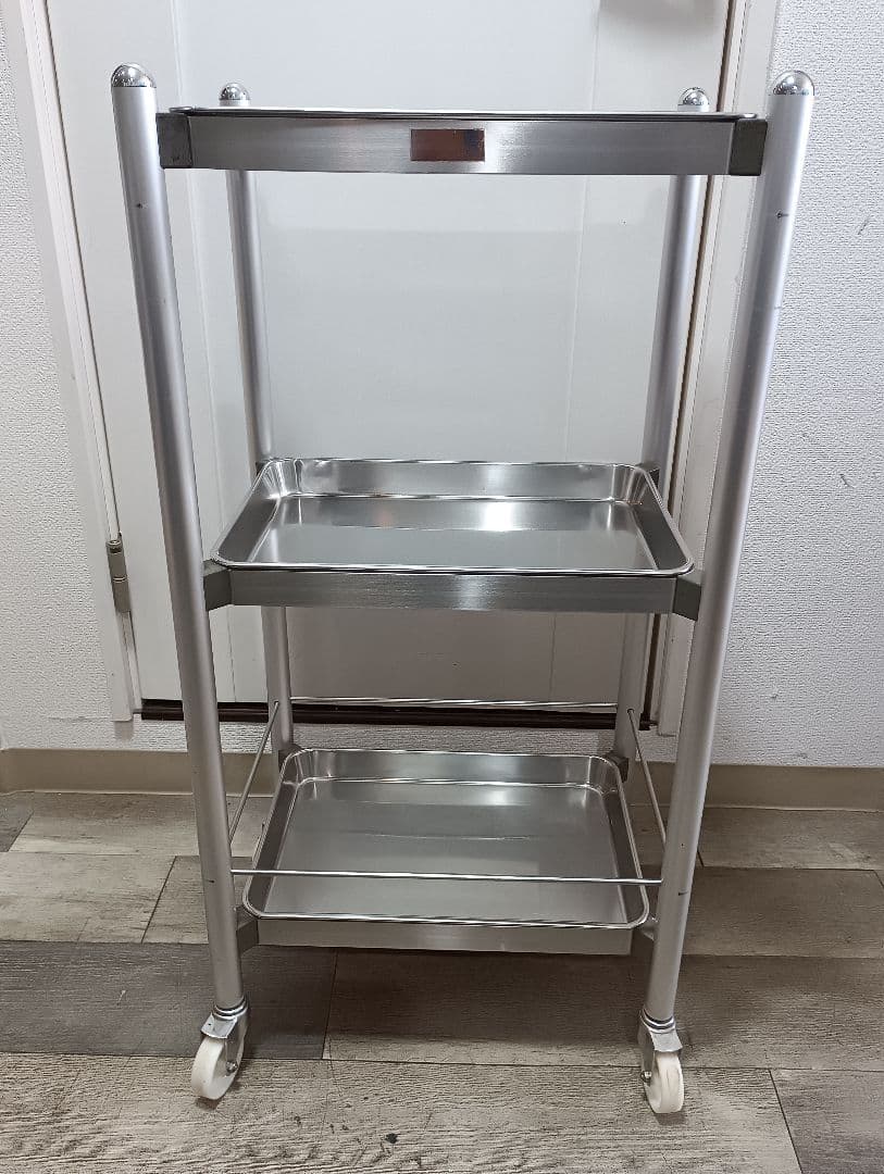 タカラベルモントステンレスワゴン