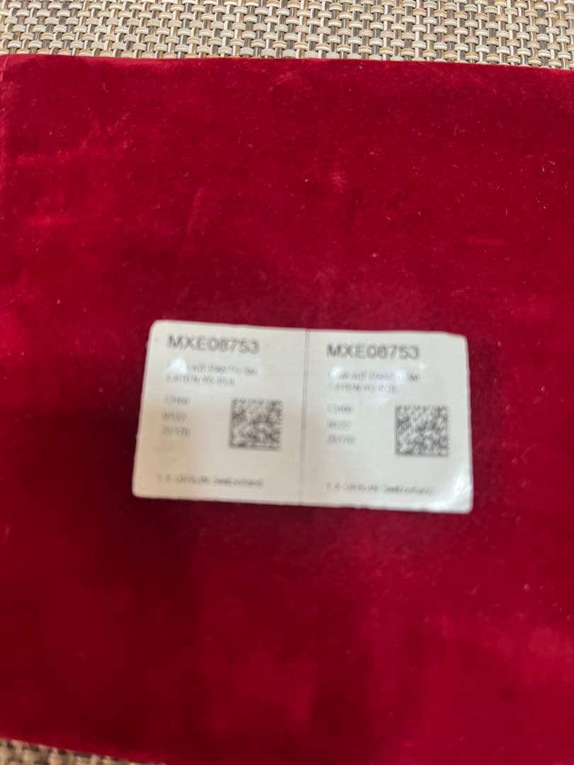 カルティエk18SMパンテールイエローゴールド2駒　1駒づつパッケージ包装。