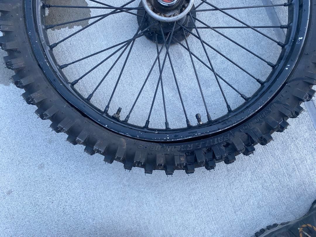 KLX250 前後ホイールセット　タイヤ山あり