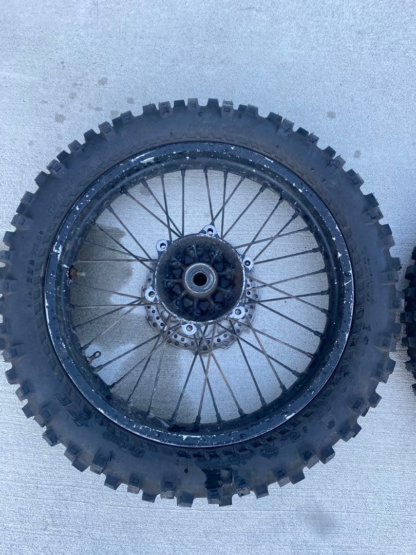 KLX250 前後ホイールセット　タイヤ山あり