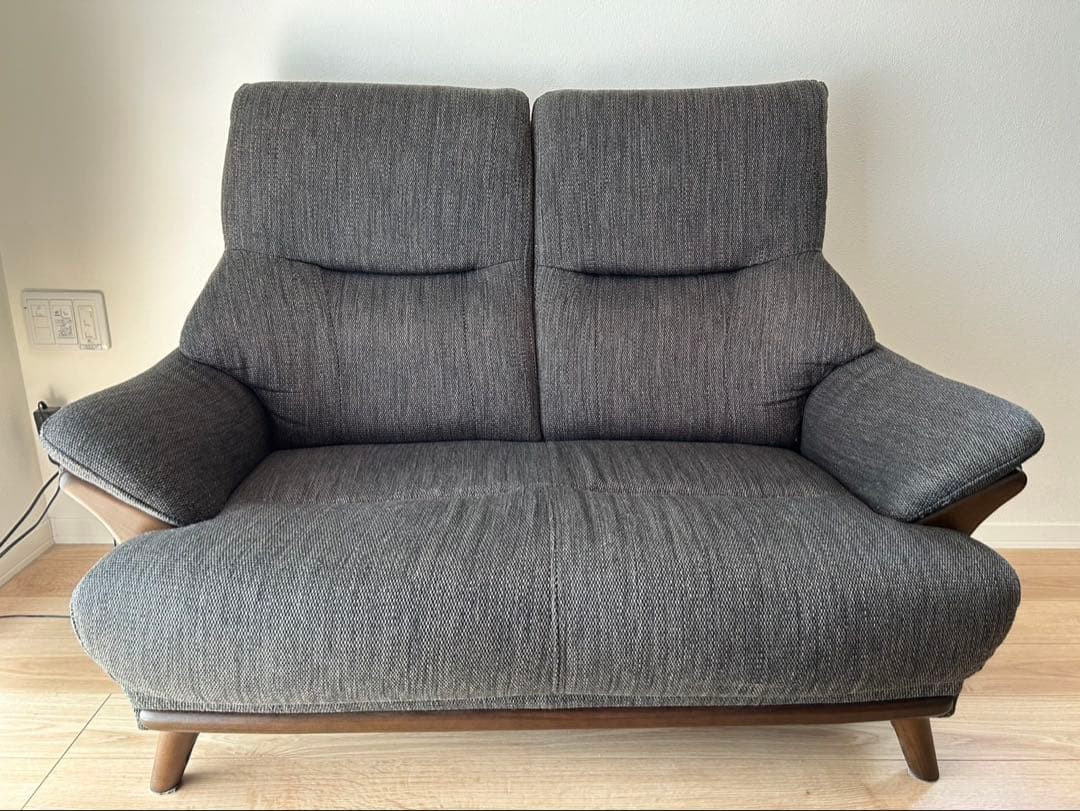 ニトリ　二人がけ布張りソファ