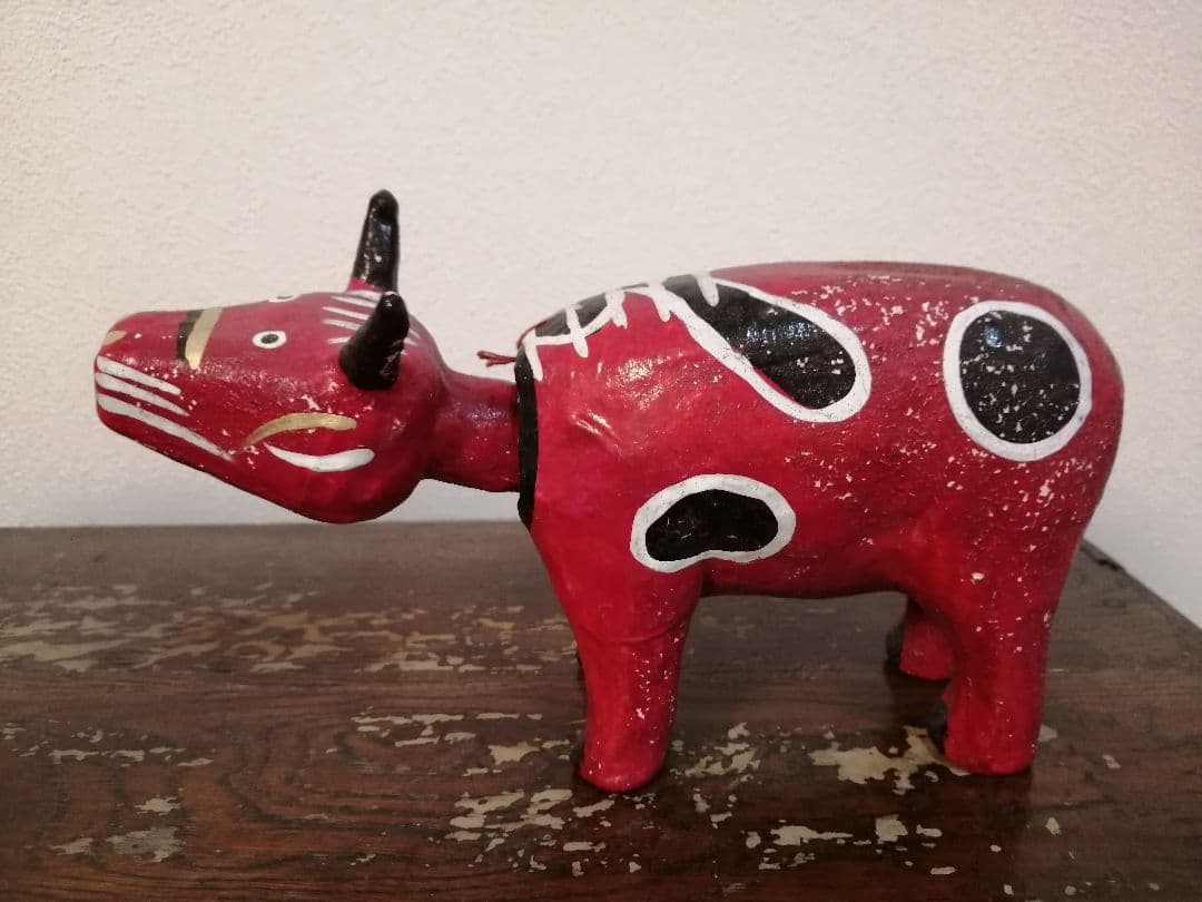 赤べこ　(いがらし民芸)