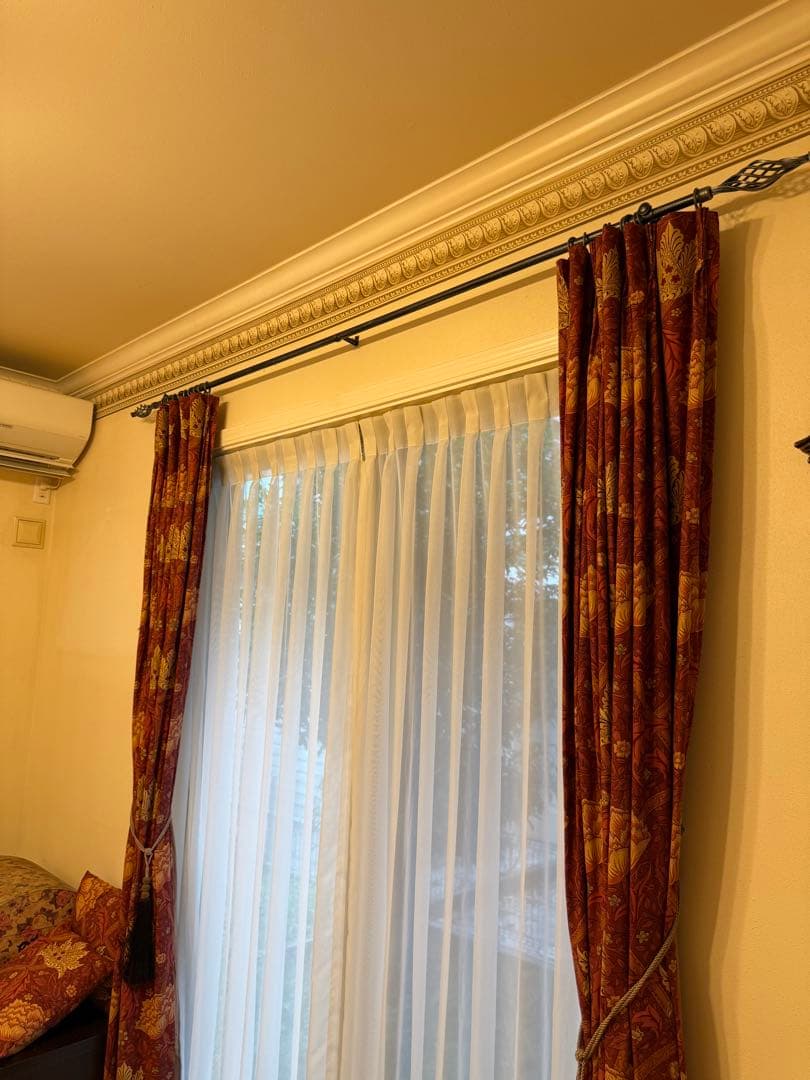 Morris & Co. 花柄ドレープカーテン