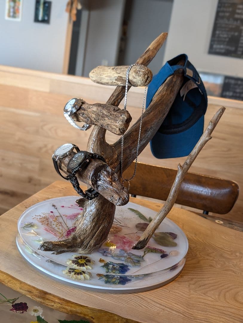 レジンアート　ウォッチスタンド　流木