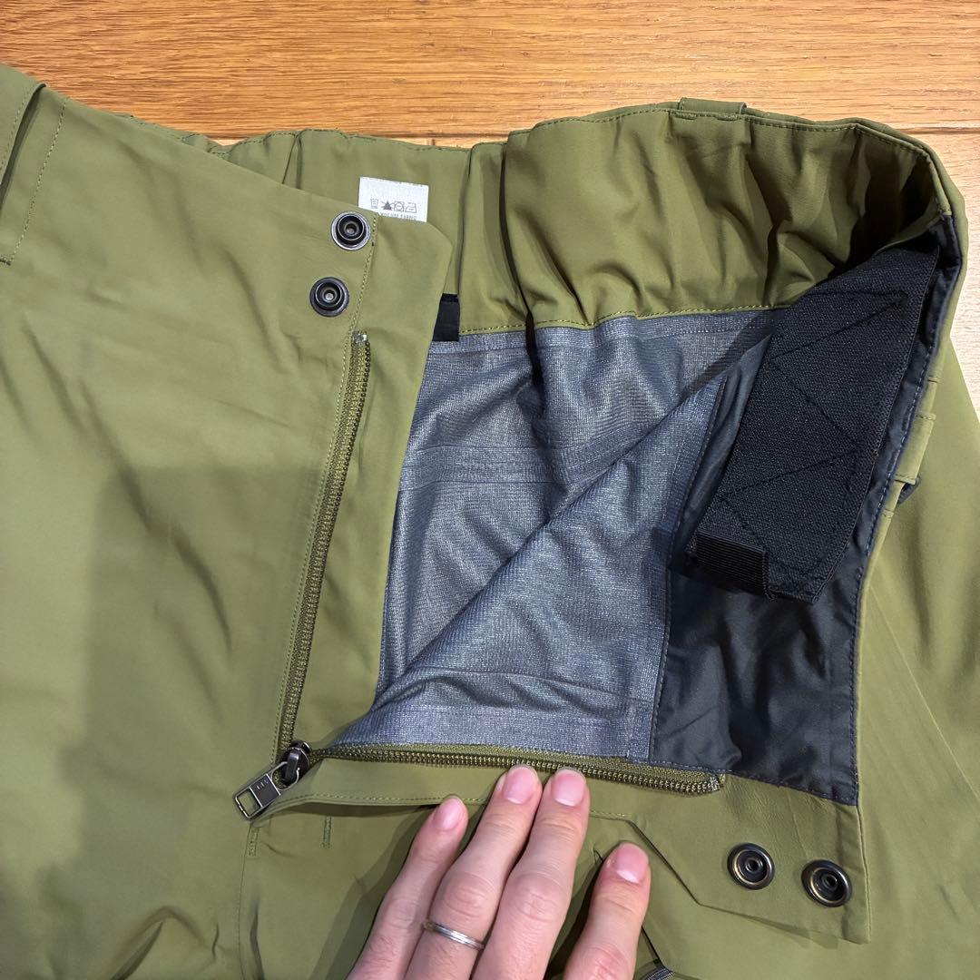 パタゴニア アントラックドパンツ　M ゴアテックス　パウダー