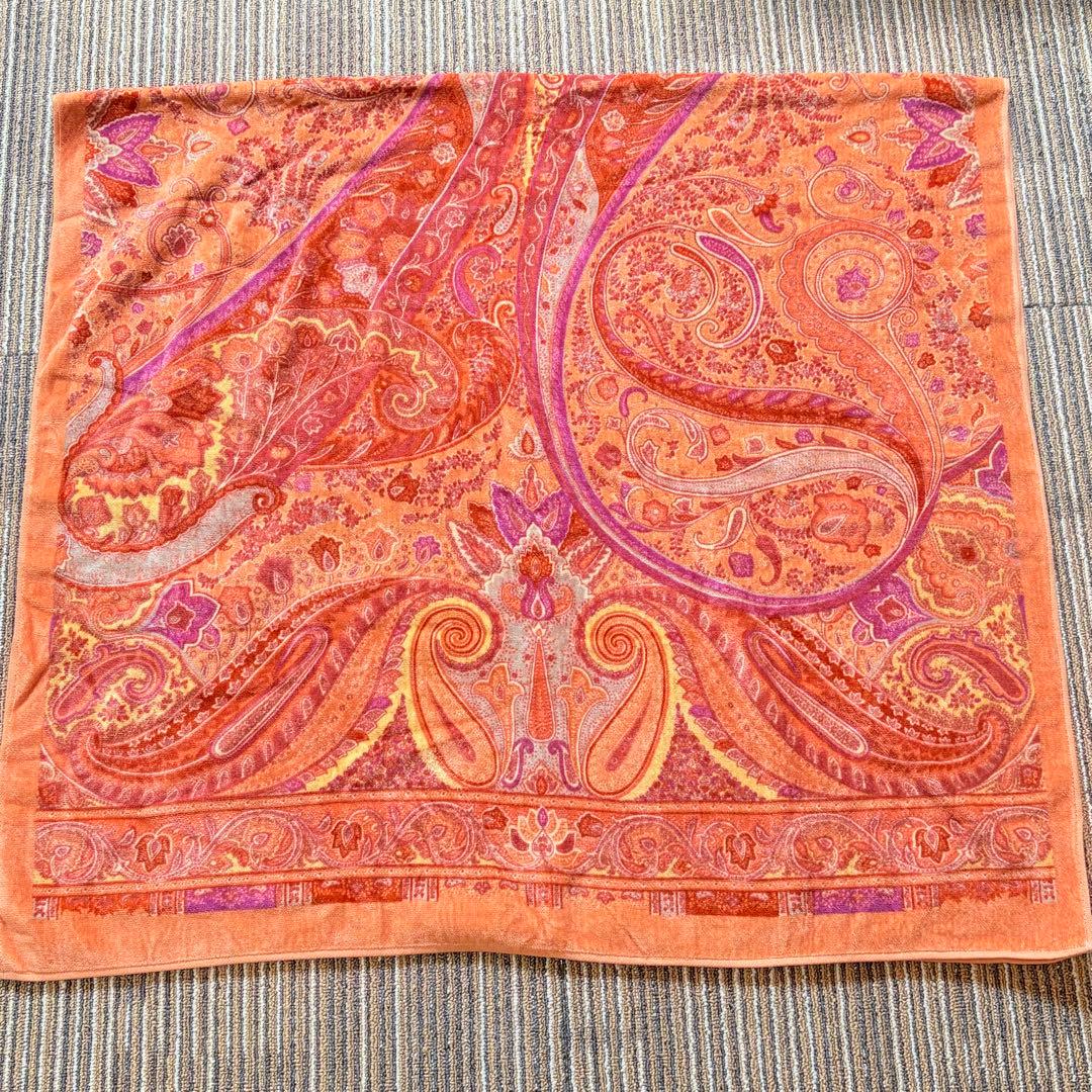 美品　ETOR エトロ　ペイズリー柄　ボディタオル　オレンジ