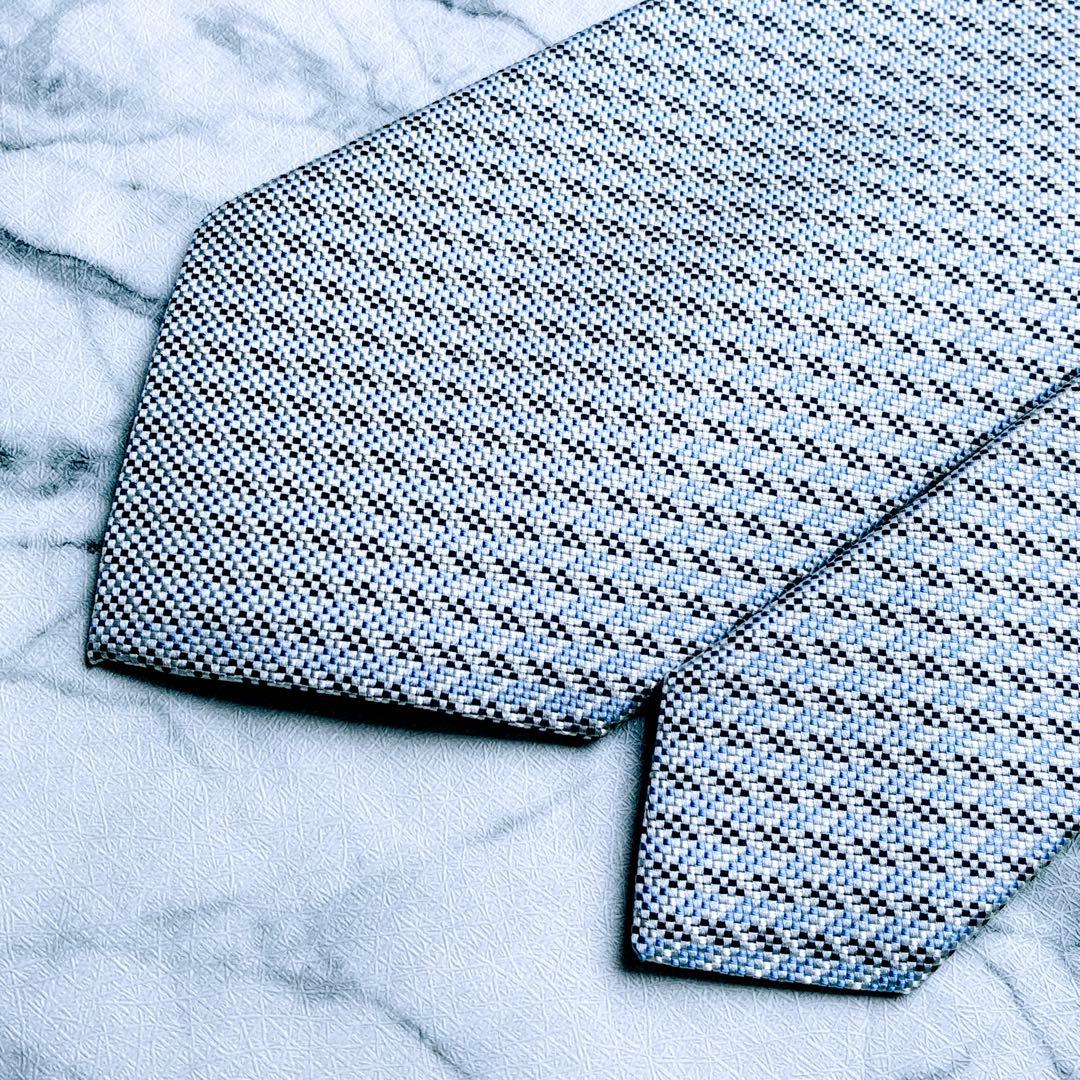 ✨未使用タグ付✨エルメス　立体H柄　ジャガード　シルバーブルー　ネクタイ