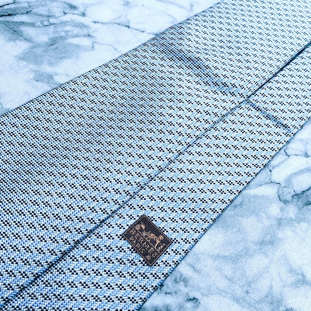 ✨未使用タグ付✨エルメス　立体H柄　ジャガード　シルバーブルー　ネクタイ