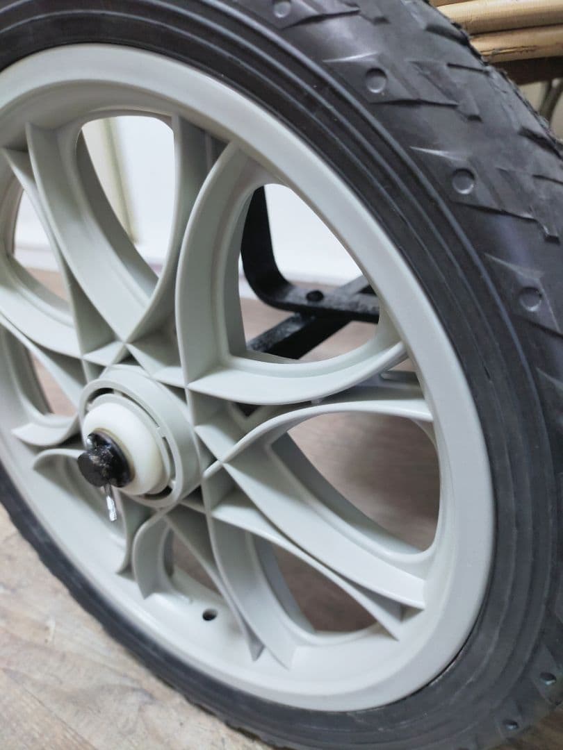 日本製 ラタン製 乳母車 新品13,0000円購入 手押し車 昔ながらの乳母車