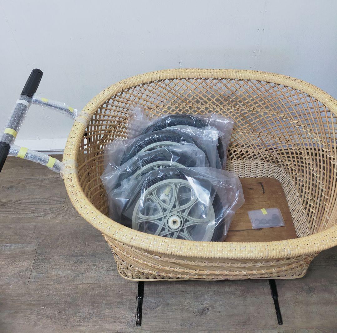 日本製 ラタン製 乳母車 新品13,0000円購入 手押し車 昔ながらの乳母車