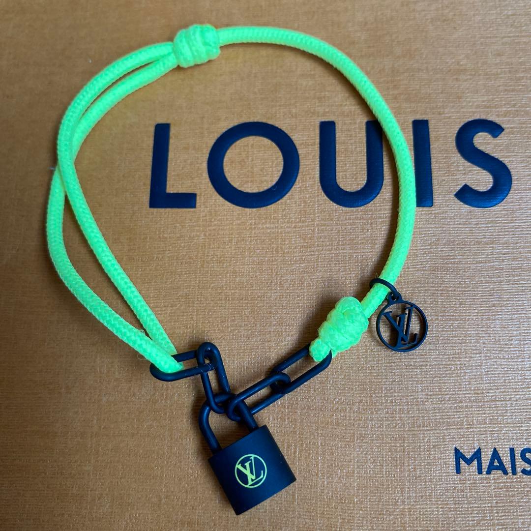 Louis Vuitton ネオンイエロー ブレスレット