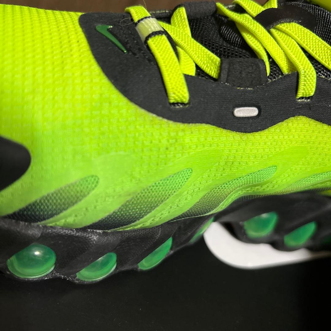 靴 NIKE AIR MAX DN8 AMD