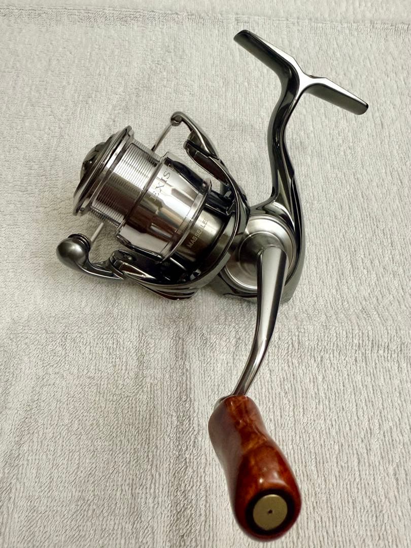 DAIWA ダイワ 22 EXISTイグジスト LT2000S-H