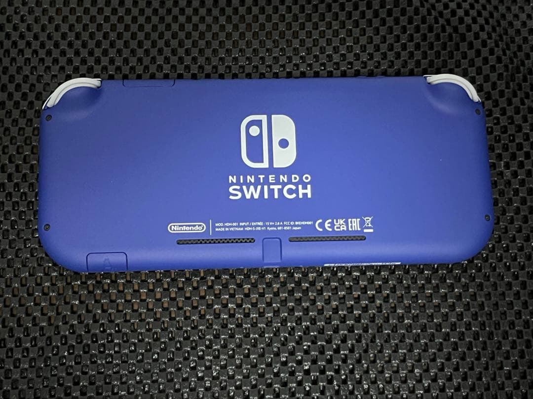Nintendo Switch Lite blue とSDカード128MB