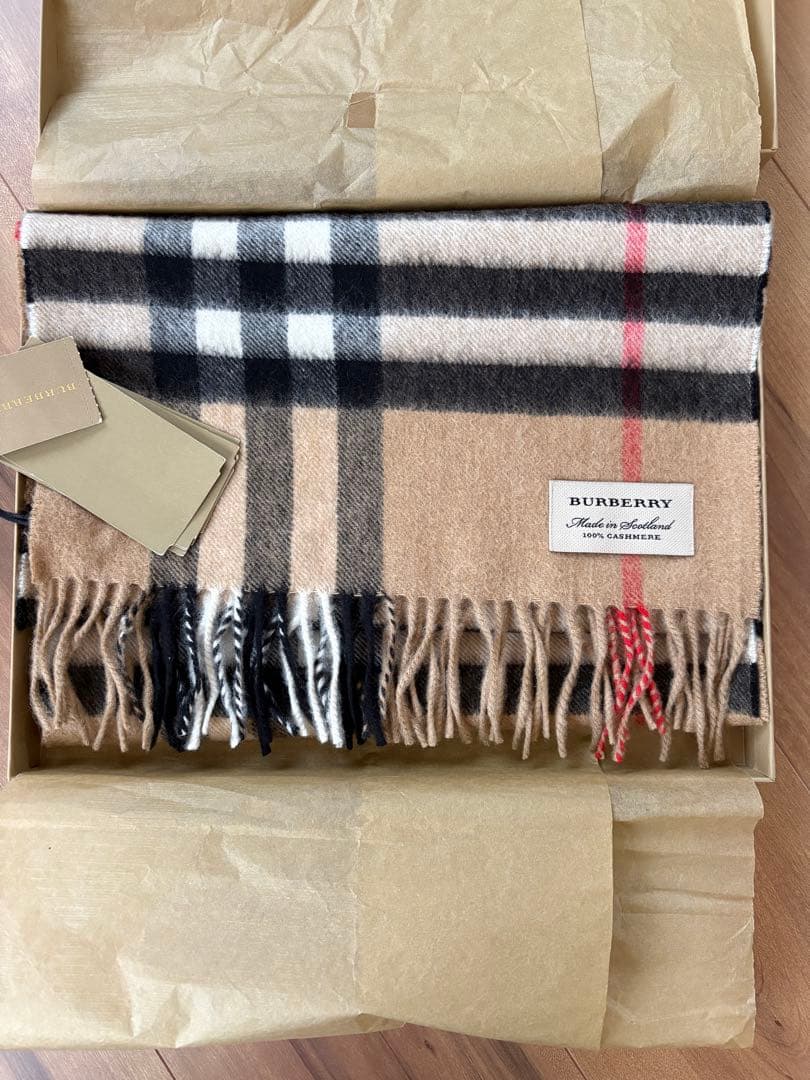 タグ付き新品　スコットランド製　カシミヤ100% マフラーBURBERRY