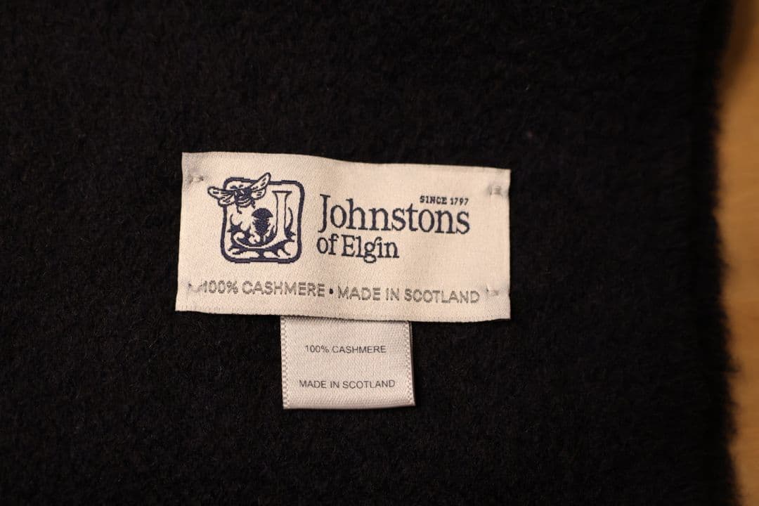 Johnstons of Elgin ジョンストンズ 100%カシミヤマフラー
