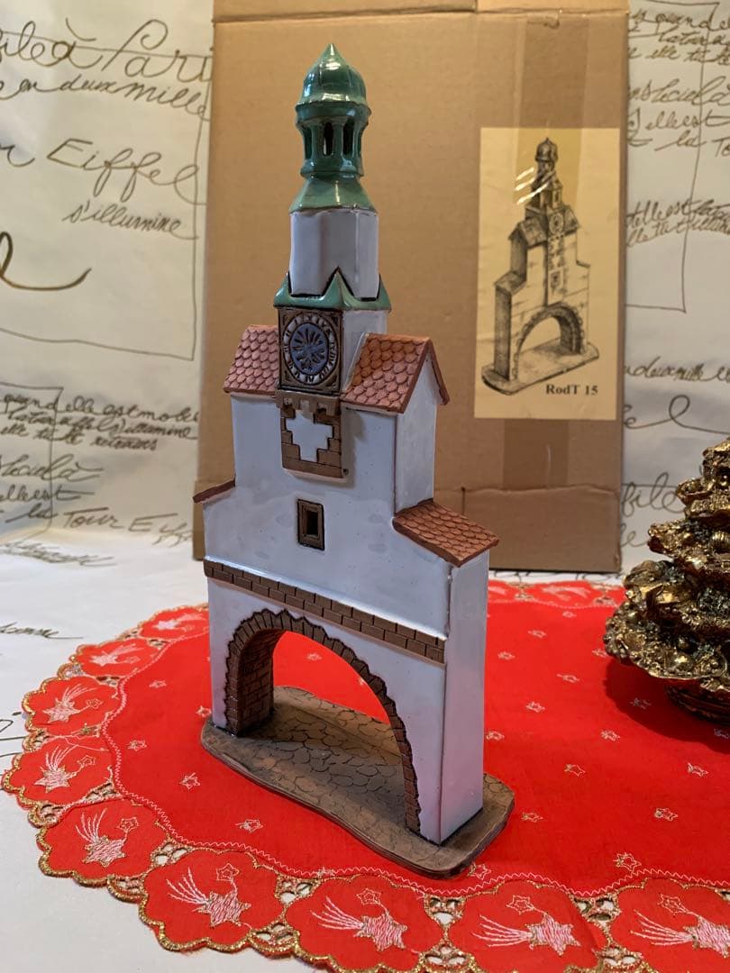 ドイツ製　置物　レアな未使用品の陶器の時計台の置物！これ一つで街並み完成！
