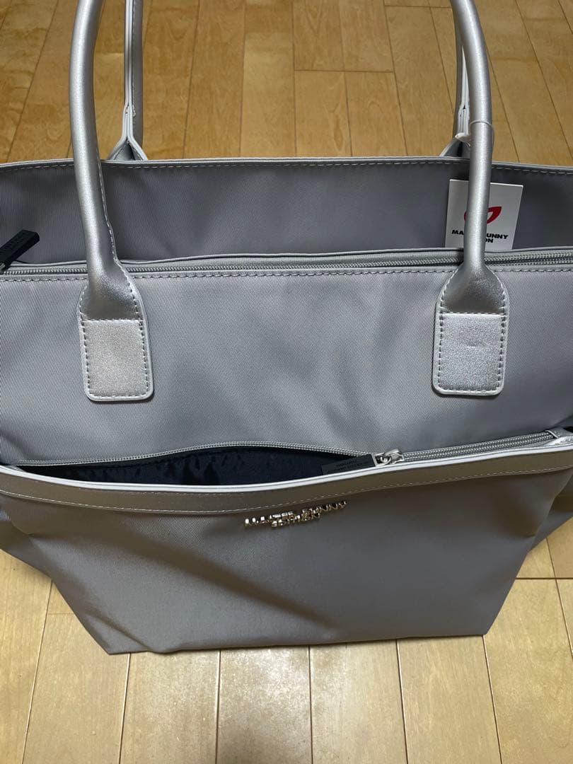 MASTER BUNNY EDITION シルバー トートバッグ/ボストンバッグ