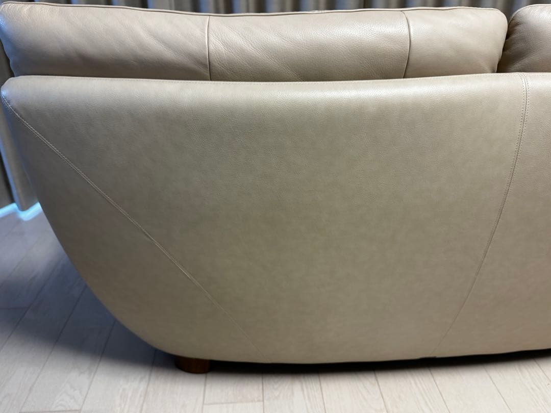 【送料込み】カリモク ZT8312レザー 2人掛けソファ（使用に問題なし）