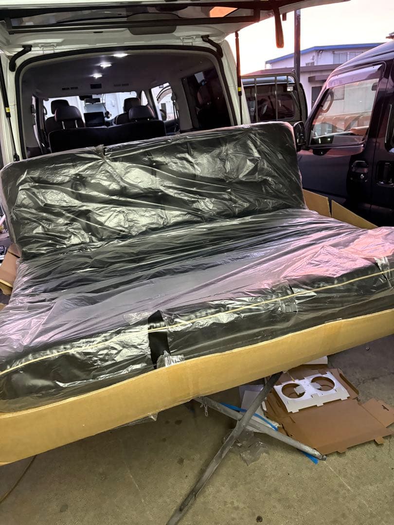 新品　値下げ　ハイエース　フレーダーマウス　ダブルリクライニングベッドキット