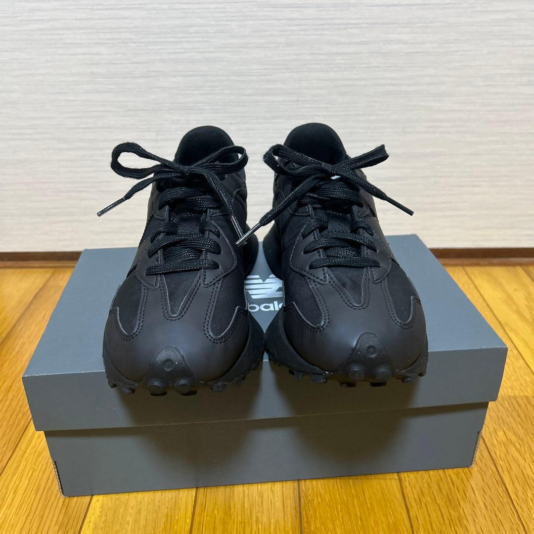 New Balance 327 オールブラック