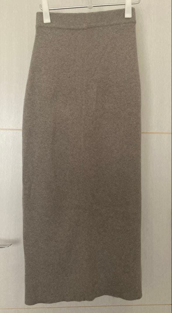 EVERYDAY I LIKE cashmere ニット　マキシスカート