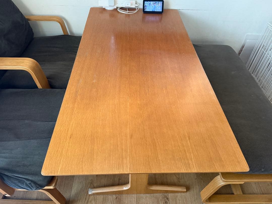 無印良品 リビングでもダイニングでも使えるテーブル（1.テーブルのみ）