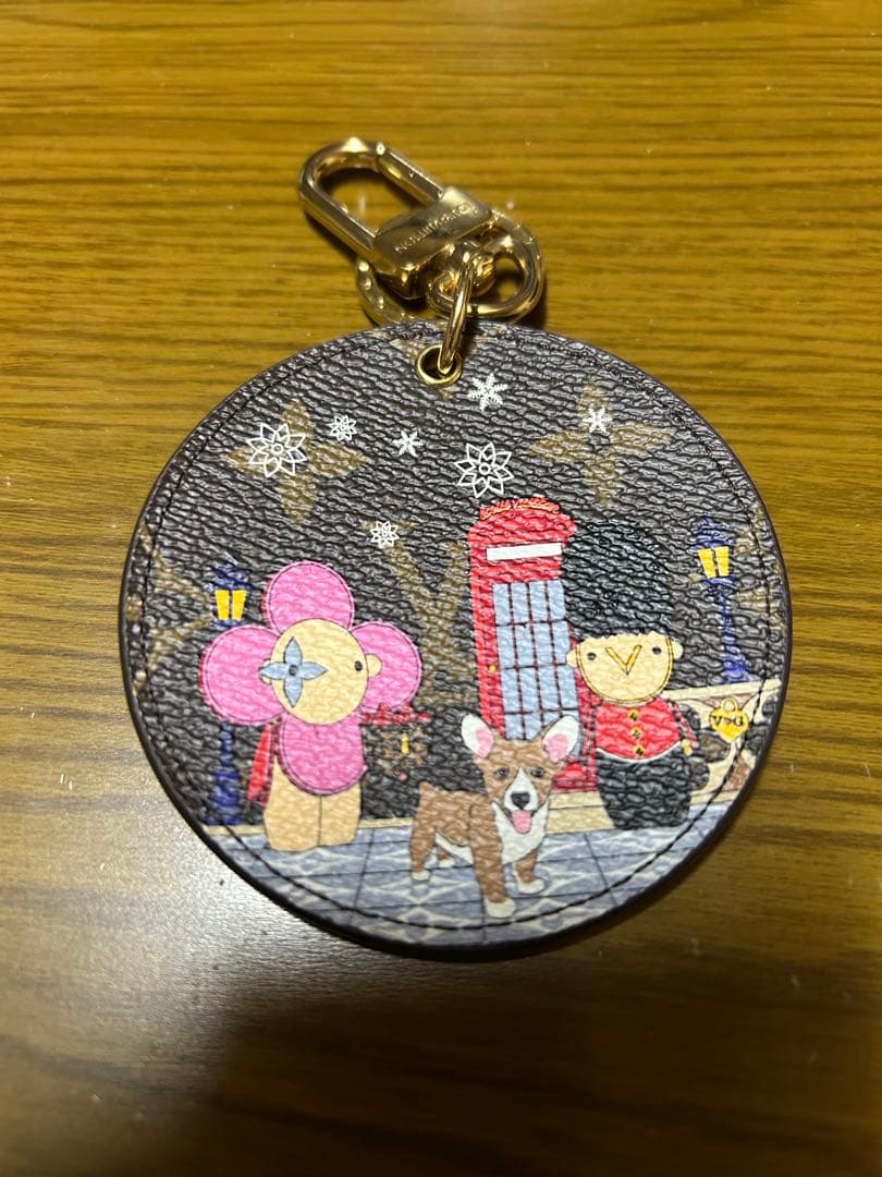 美品　ルイ・ヴィトンキーホルダー モノグラムヴィヴィエンヌ31日の22時に値上げ