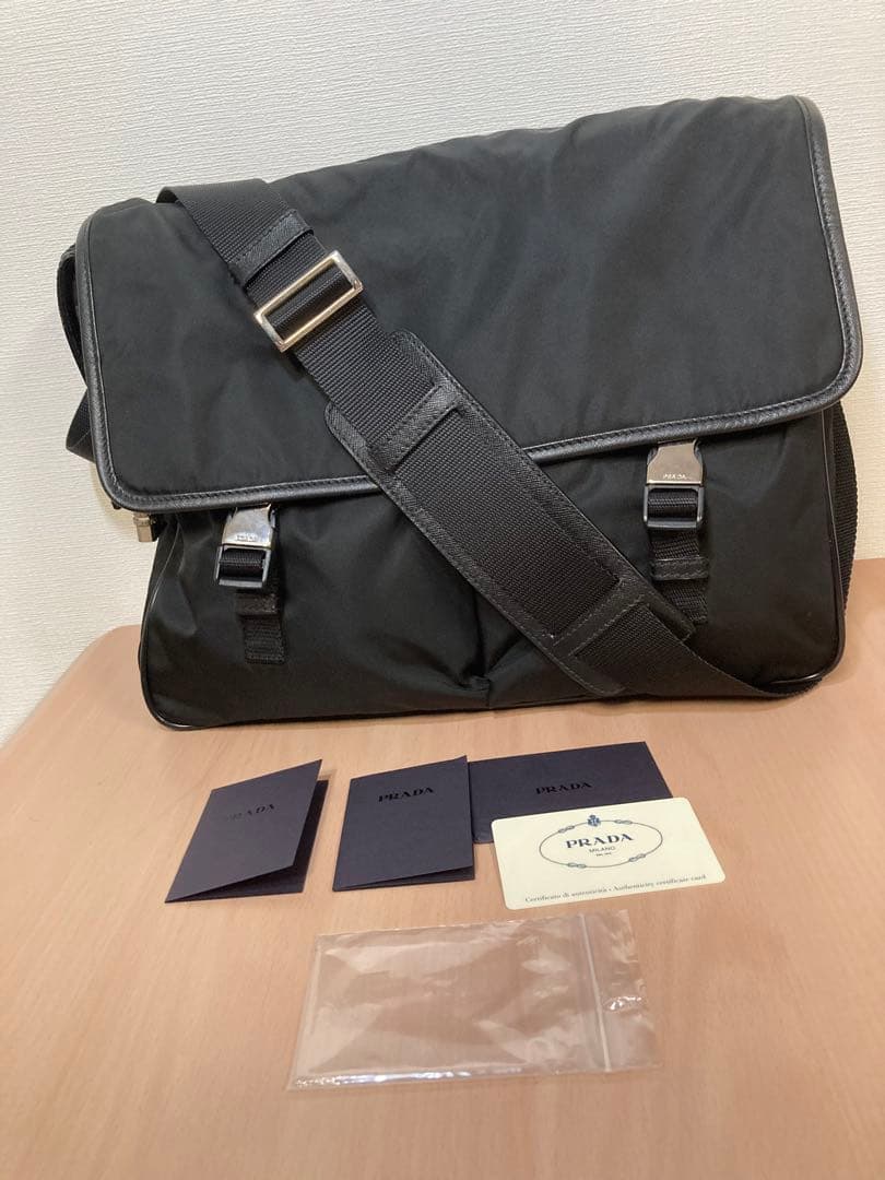 美品★PRADA★プラダ★メッセンジャーバッグ ★サフィアーノ×ナイロン★