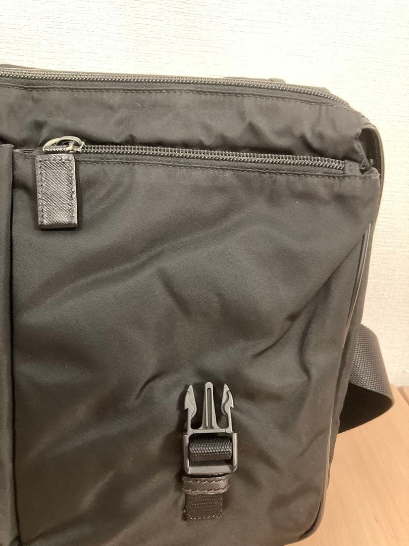 美品★PRADA★プラダ★メッセンジャーバッグ ★サフィアーノ×ナイロン★
