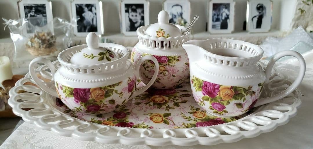 ロイヤルアルバート オールドカントリーローズ ピアス フラワーベース 花瓶