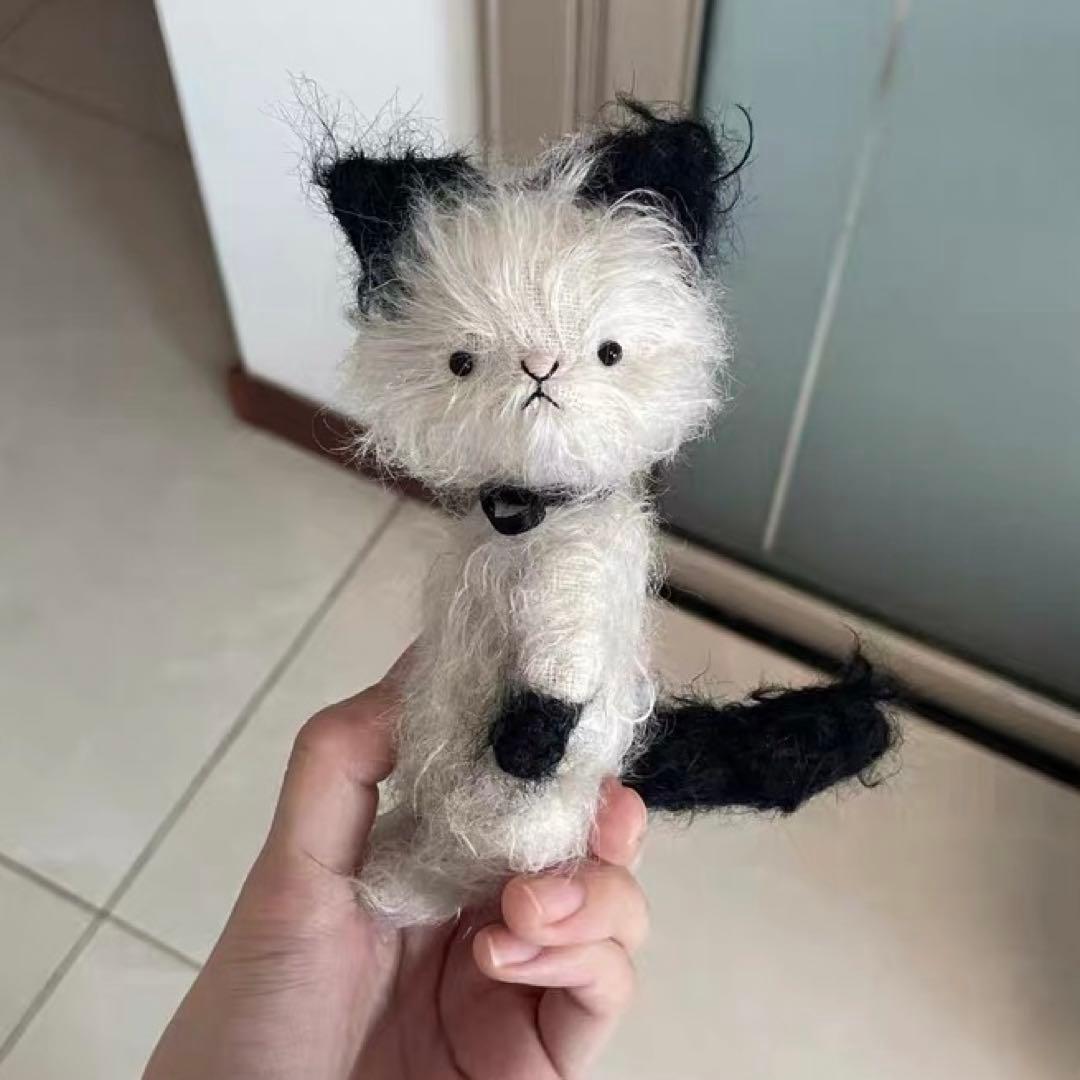 お手手が可愛すぎる仔猫 アーティストベア 海外作家様 ハンドメイド ぬいぐるみ