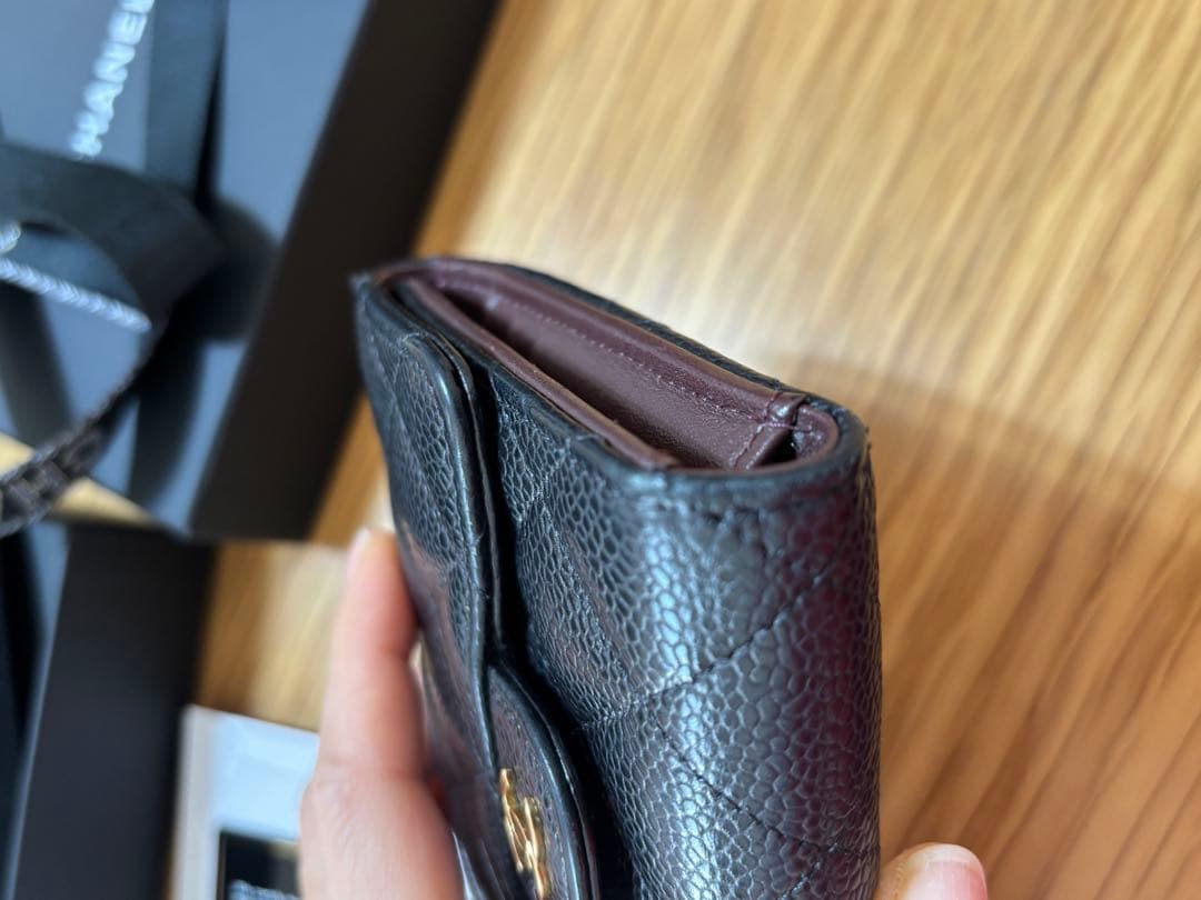 CHANEL キャビアスキン　マトラッセ 財布