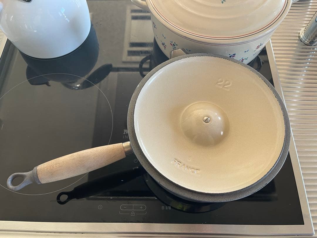 ヴィンテージ　ル・クルーゼ　22 フランス