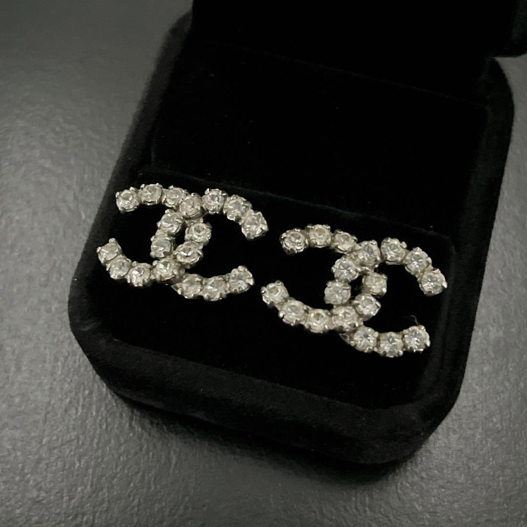 CHANEL シャネル　ピアス　ココマーク　ラインストーン　シルバー　刻印入り