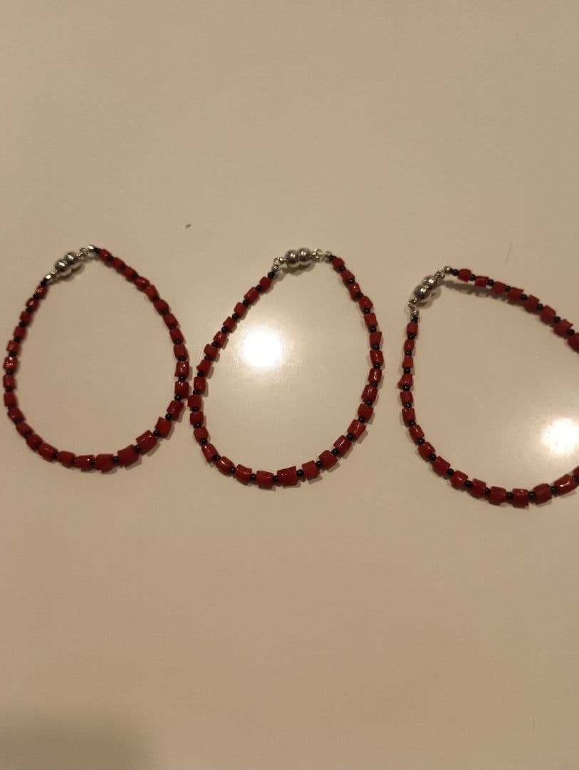 赤いビーズブレスレット3本セット