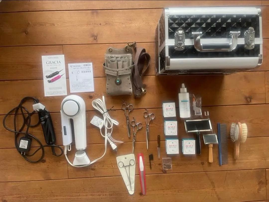トリマーセット一式／替刃未使用あり・専用ボックス鍵2本付き／動作確認済み