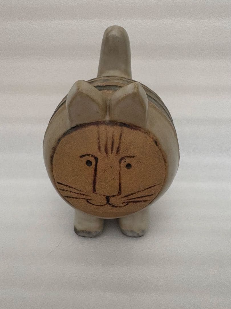 希少カラー　リサラーソン　Menageri Katt ねこ　ネコ　猫　ホワイト