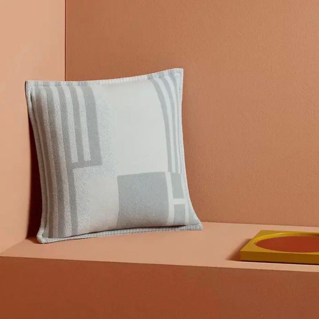 エルメス　クッション 《イターク》新品同様