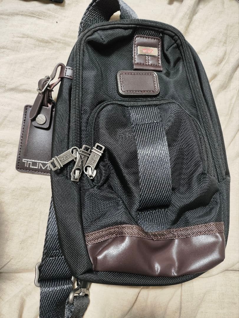 s*7様 TUMI ボディバッグ ブラック