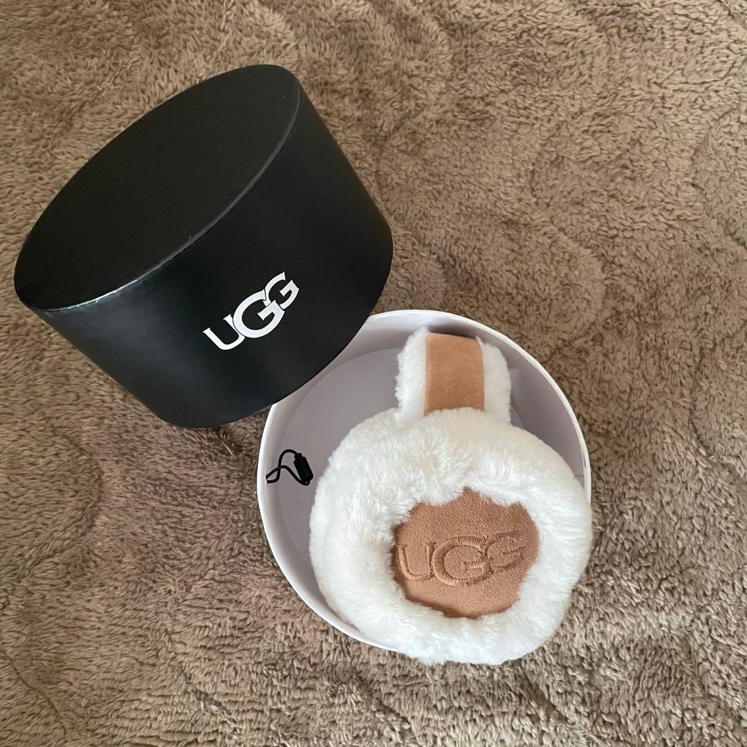 UGG イヤーマフ　ブラウン