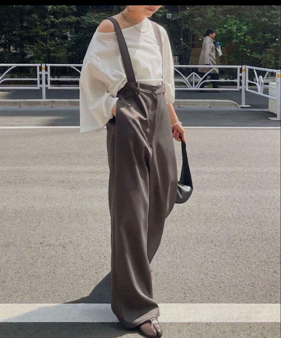 美品　ETRE TOKYO サスペンダーワイドパンツ