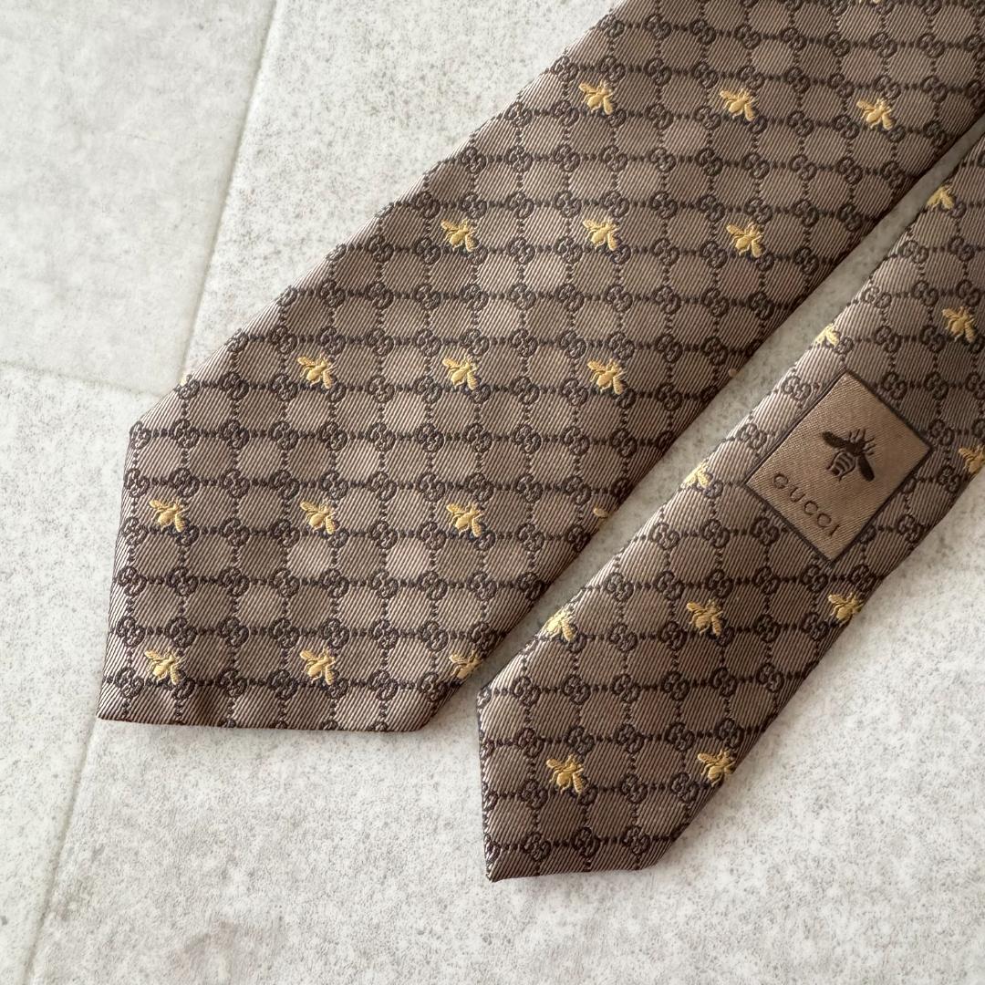 グッチ　ネクタイ　GGスプリーム　ビー　アニマリエ　総柄　ブラウン