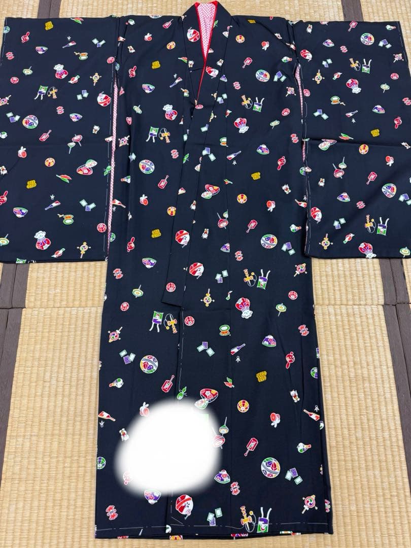 七五三　正絹　女の子　キッズ　7歳　黒　可愛い　新品　未使用　在庫処分