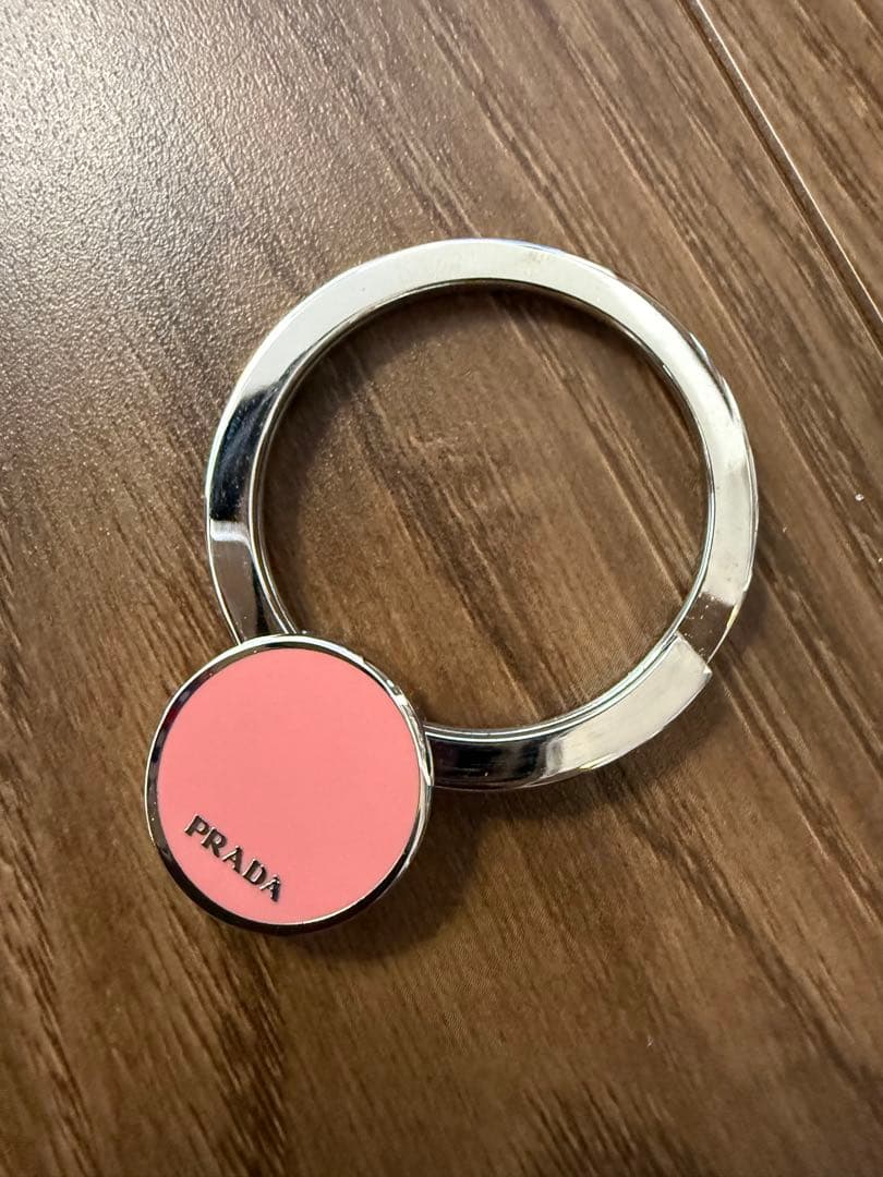 PRADA ピンク キーホルダー 箱付き