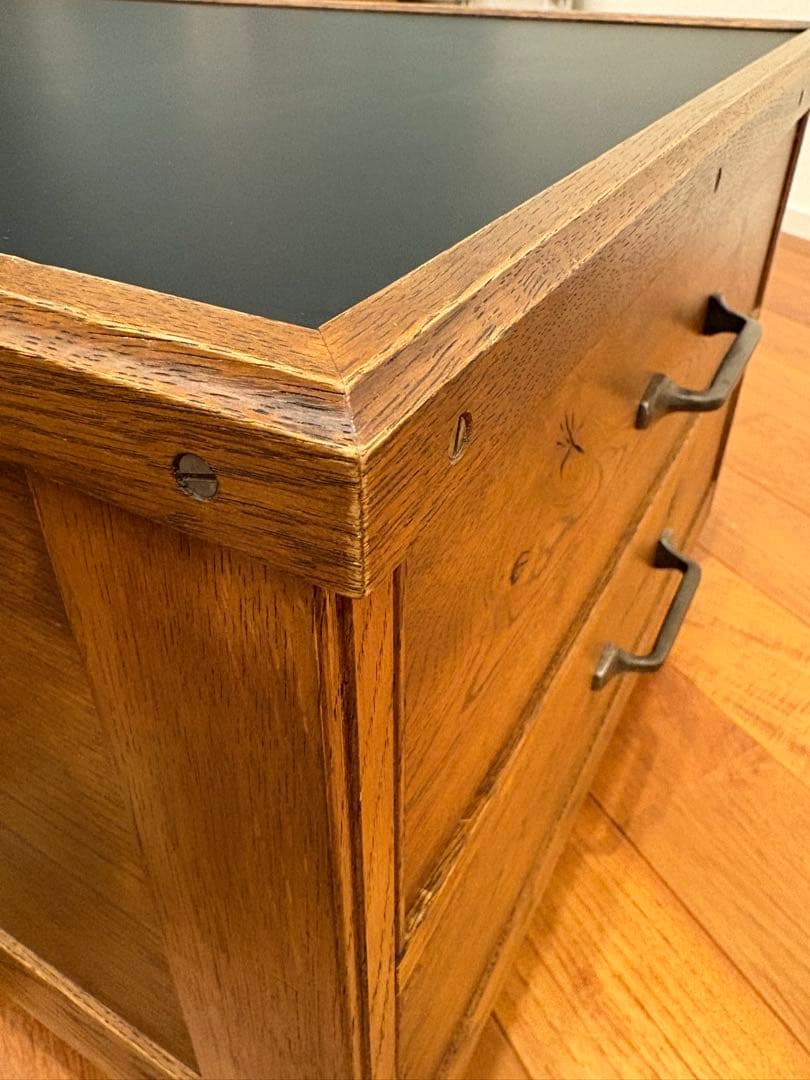 サイドテーブル・ナイトテーブル・ローテーブル TRUCK FURNITURE / BEN COFFEE TABLE