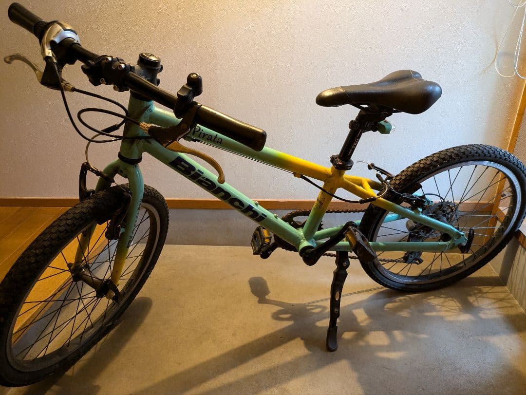 ビアンキ　自転車　子供　キッズ　20インチ