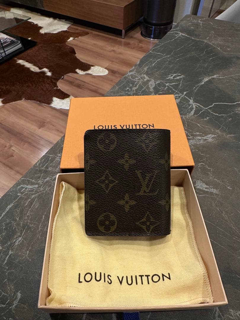 【レア】LOUIS VUITTONモノグラム 折り財布