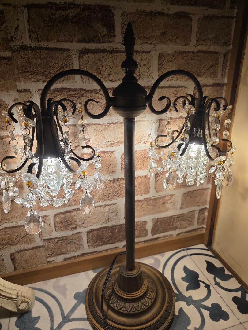 シャンデリアテーブルランプ